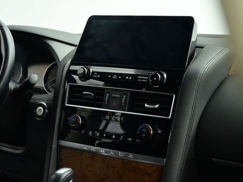 Used 2024 Nissan Armada SL image 35