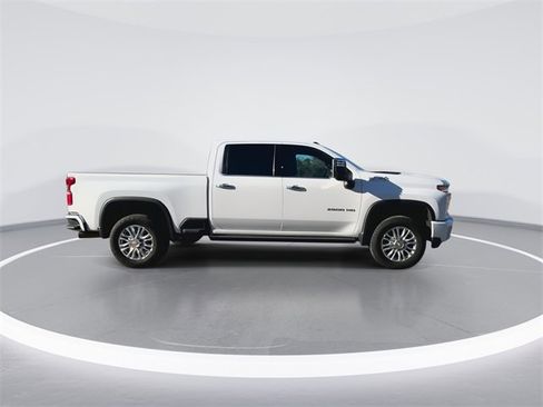 Used 2021 Chevrolet Silverado 2500 High Country w/ Z71 Off-Road Package image 13