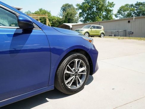 Used 2023 Kia Forte LXS FWD image 17