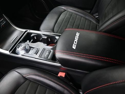 Used 2020 Ford Edge ST-Line FWD image 31