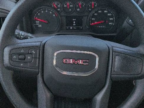 New 2026 GMC Sierra 1500 Pro AWD/4WD image 8