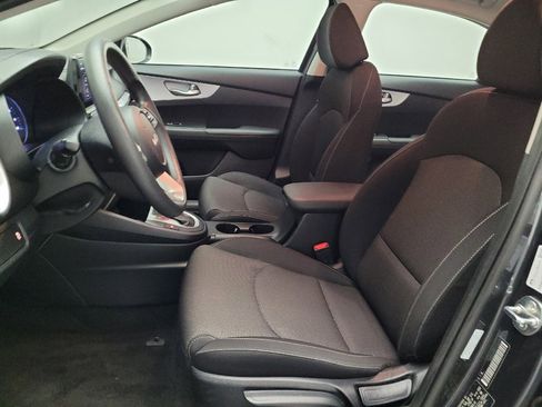 Used 2024 Kia Forte LXS image 17