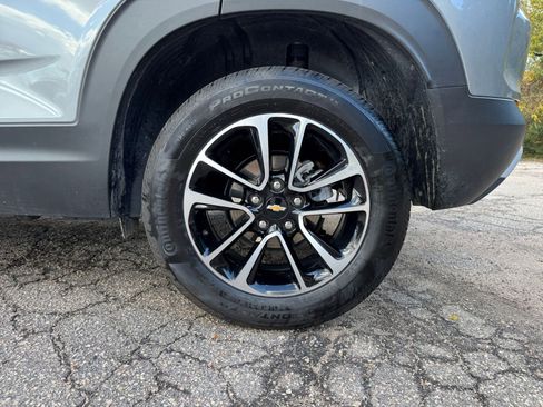 Used 2025 Chevrolet TrailBlazer LT image 24