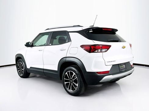 Used 2025 Chevrolet TrailBlazer LT image 5