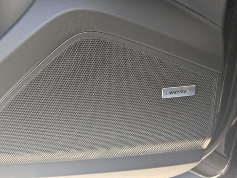 Certified 2025 Porsche Cayenne image 15