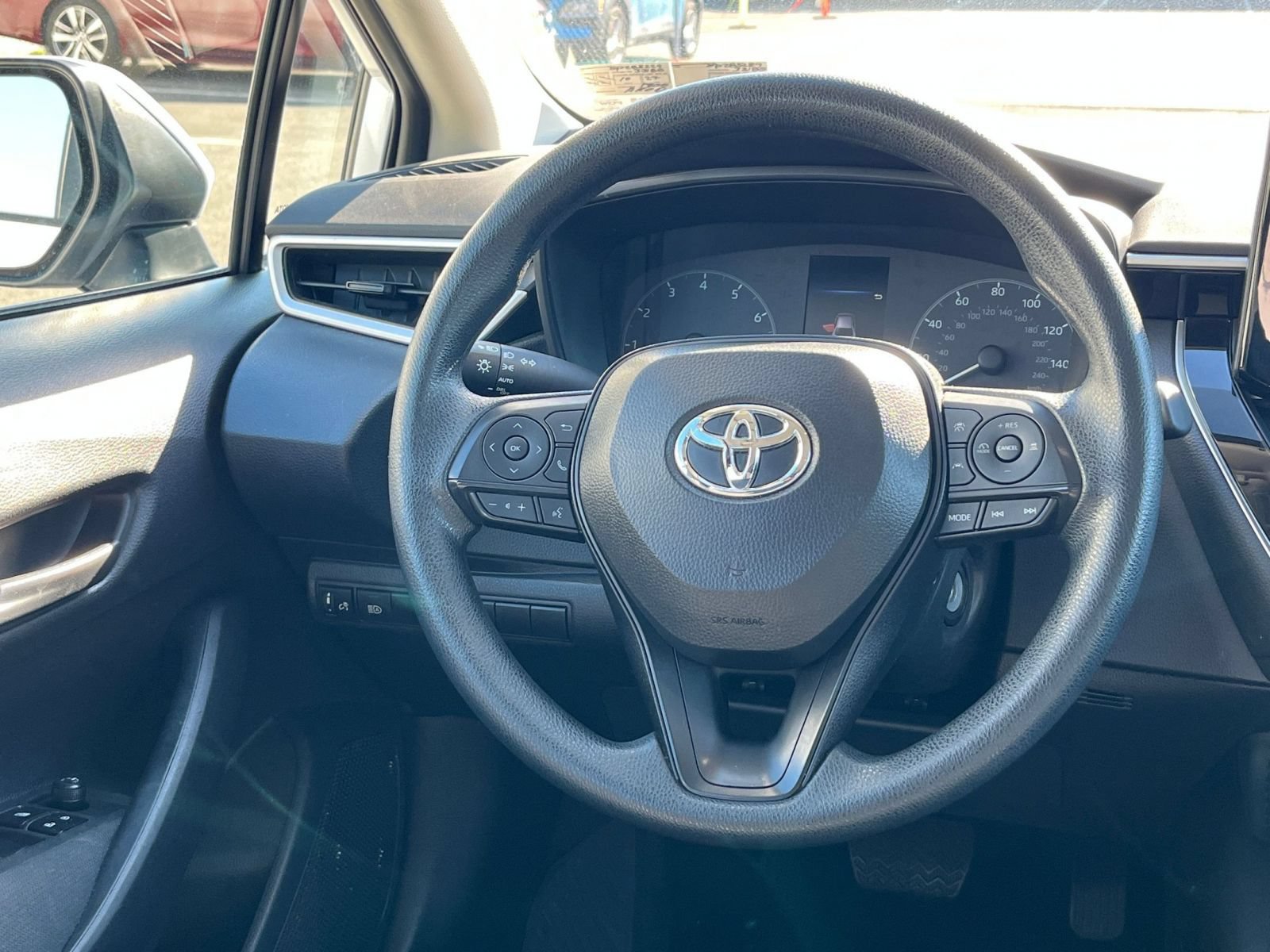 Used 2025 Toyota Corolla LE FWD image 26