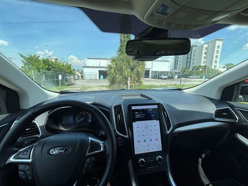 Used 2024 Ford Edge SEL image 33