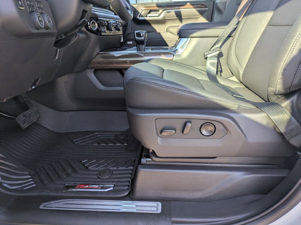 New 2026 Chevrolet Silverado 1500 RST w/ RST All Star Premium Package AWD/4WD image 12