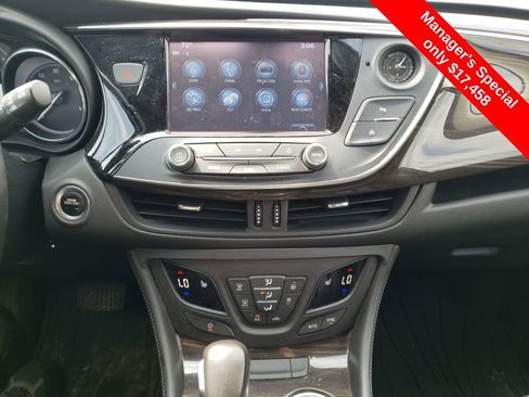 Used 2019 Buick Envision Essence AWD/4WD image 17