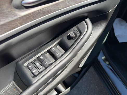 Used 2023 Jeep Grand Cherokee Limited w/ Trailer Tow Prep Group (B) image 11