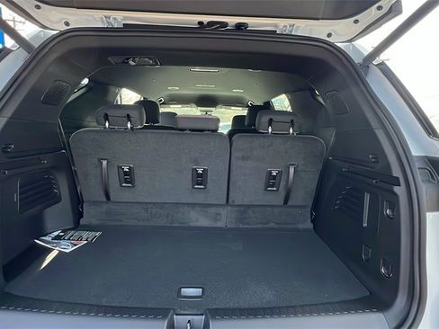 New 2026 Chevrolet Traverse LT image 10