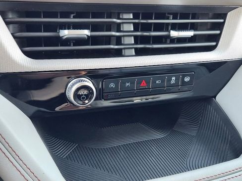 New 2026 Ford Explorer Active w/ Active Comfort Package image 18