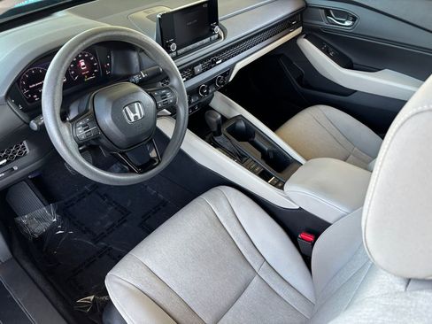 Used 2024 Honda Accord EX image 9
