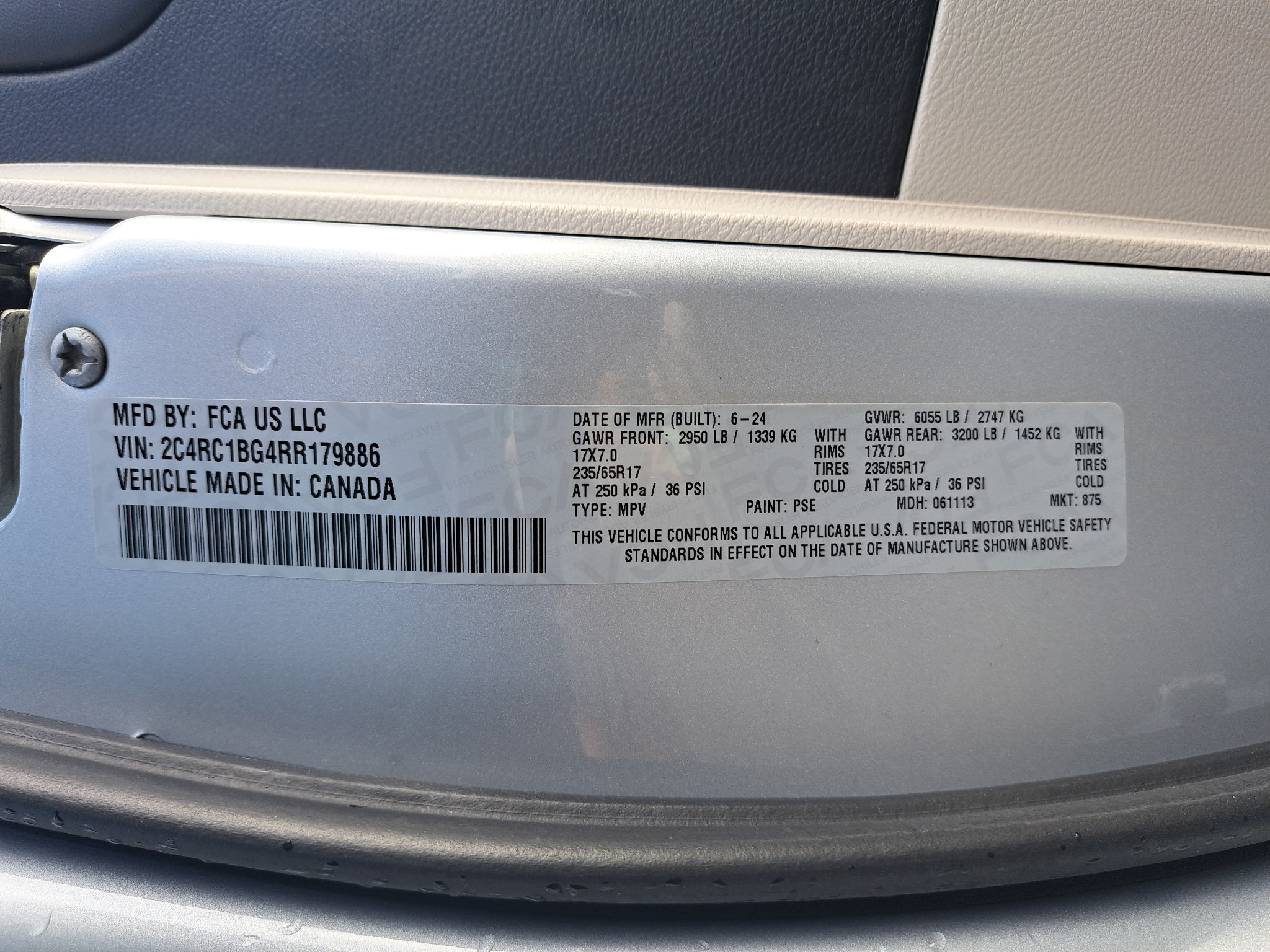 Used 2024 Chrysler Pacifica Touring-L FWD image 37