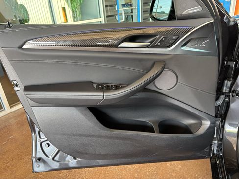 Used 2023 BMW X4 M image 17