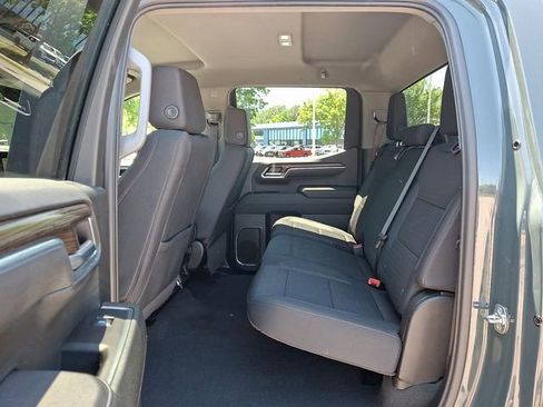 Used 2025 Chevrolet Silverado 1500 LT AWD/4WD image 12