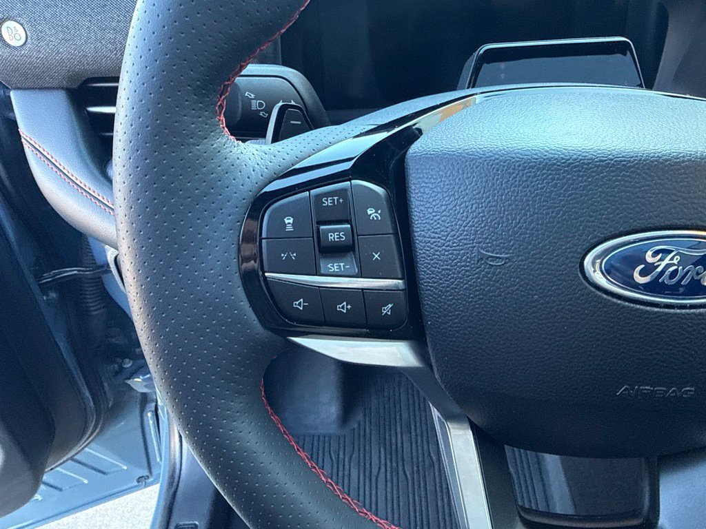 Used 2025 Ford Explorer ST AWD/4WD image 23