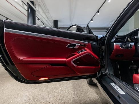 Used 2018 Porsche 911 Carrera image 27