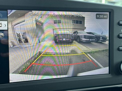 New 2026 Hyundai Elantra Hybrid FWD image 18