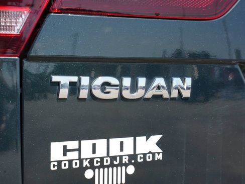Used 2019 Volkswagen Tiguan S FWD image 17