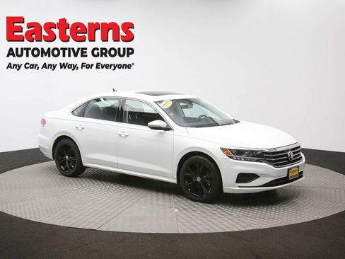 Used 2022 Volkswagen Passat 2.0T SE image 46