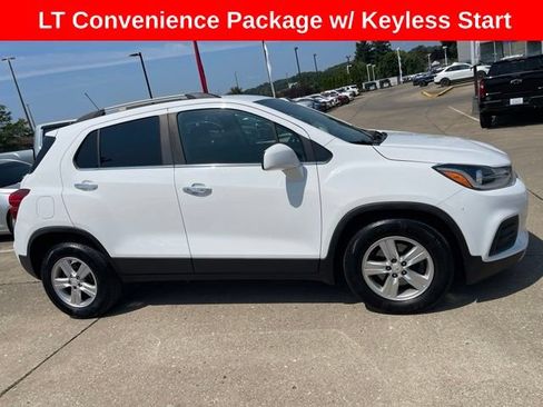 Used 2019 Chevrolet Trax LT w/ LT Convenience Package AWD/4WD image 1