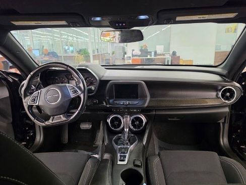 Used 2019 Chevrolet Camaro LS RWD image 9