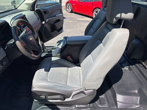 Used 2016 Chevrolet Colorado W/T AWD/4WD image 15