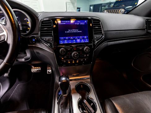 Used 2021 Jeep Grand Cherokee High Altitude AWD/4WD image 39