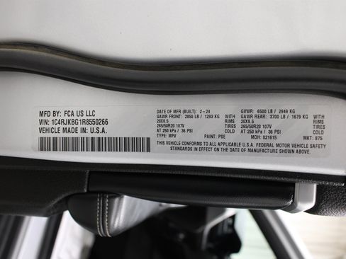 Used 2024 Jeep Grand Cherokee L Limited w/ Black Appearance Package AWD/4WD image 44