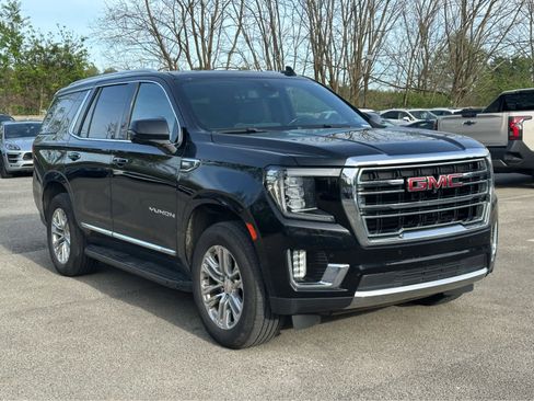 Used 2021 GMC Yukon SLT w/ SLT Premium Package AWD/4WD image 3