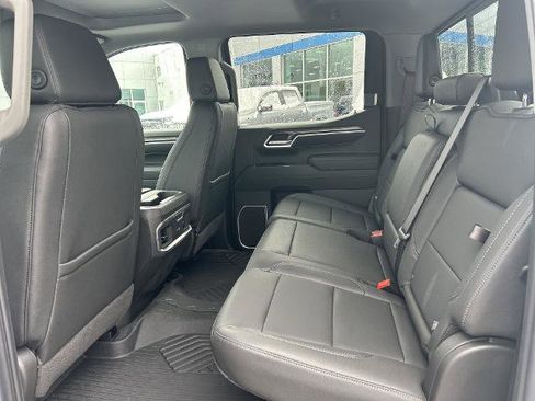 New 2026 Chevrolet Silverado 1500 LTZ w/ LTZ Premium Package image 9