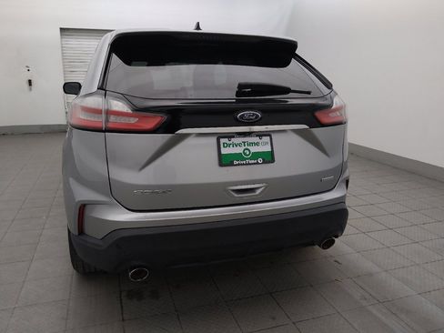 Used 2020 Ford Edge SE FWD image 6