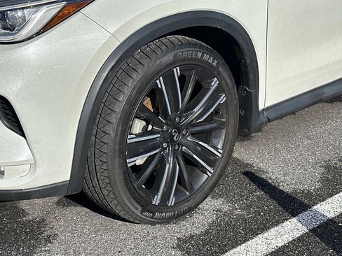 Used 2022 INFINITI QX50 Luxe w/ Appearance Package image 2