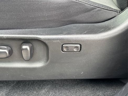 Used 2022 Toyota Tacoma TRD Off-Road image 24