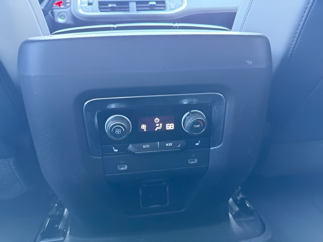 Used 2021 Chevrolet Tahoe Premier AWD/4WD image 26