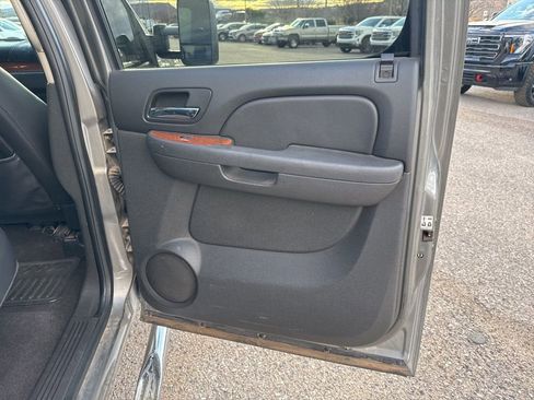 Used 2007 GMC Sierra 2500 SLT w/ Convenience Package image 16