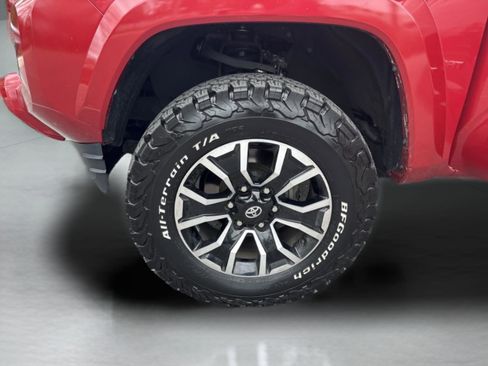 Used 2021 Toyota Tacoma TRD Sport image 24