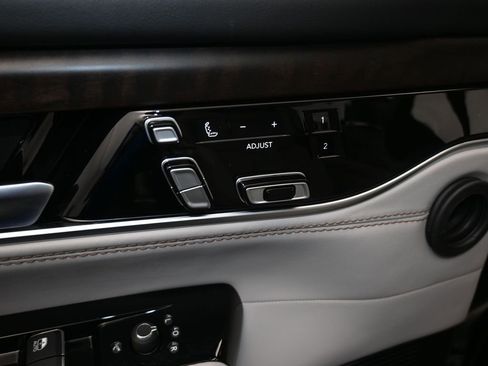 Used 2024 Jeep Grand Wagoneer L 4WD image 14