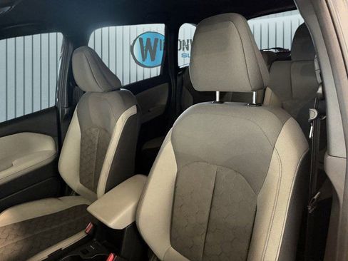 Certified 2025 Subaru Forester image 20