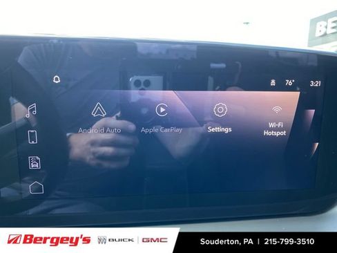 Used 2024 Buick Encore GX Preferred AWD/4WD image 17