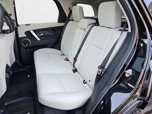 Used 2025 Land Rover Discovery Sport S image 14
