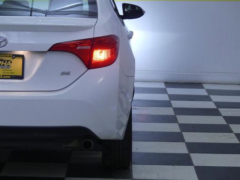 Used 2018 Toyota Corolla SE image 28