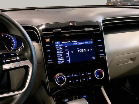 Used 2022 Hyundai Tucson SEL AWD/4WD image 6