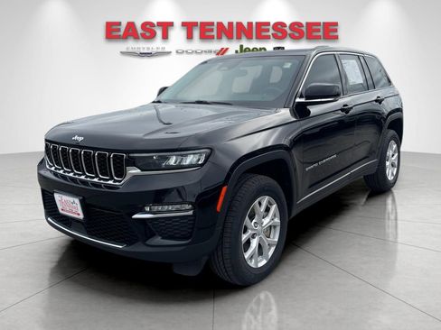 Used 2023 Jeep Grand Cherokee Limited AWD/4WD image 7