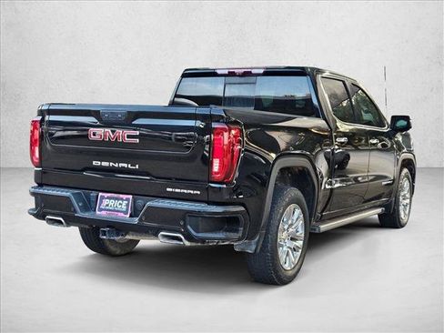 Used 2023 GMC Sierra 1500 Denali w/ Technology Package AWD/4WD image 4