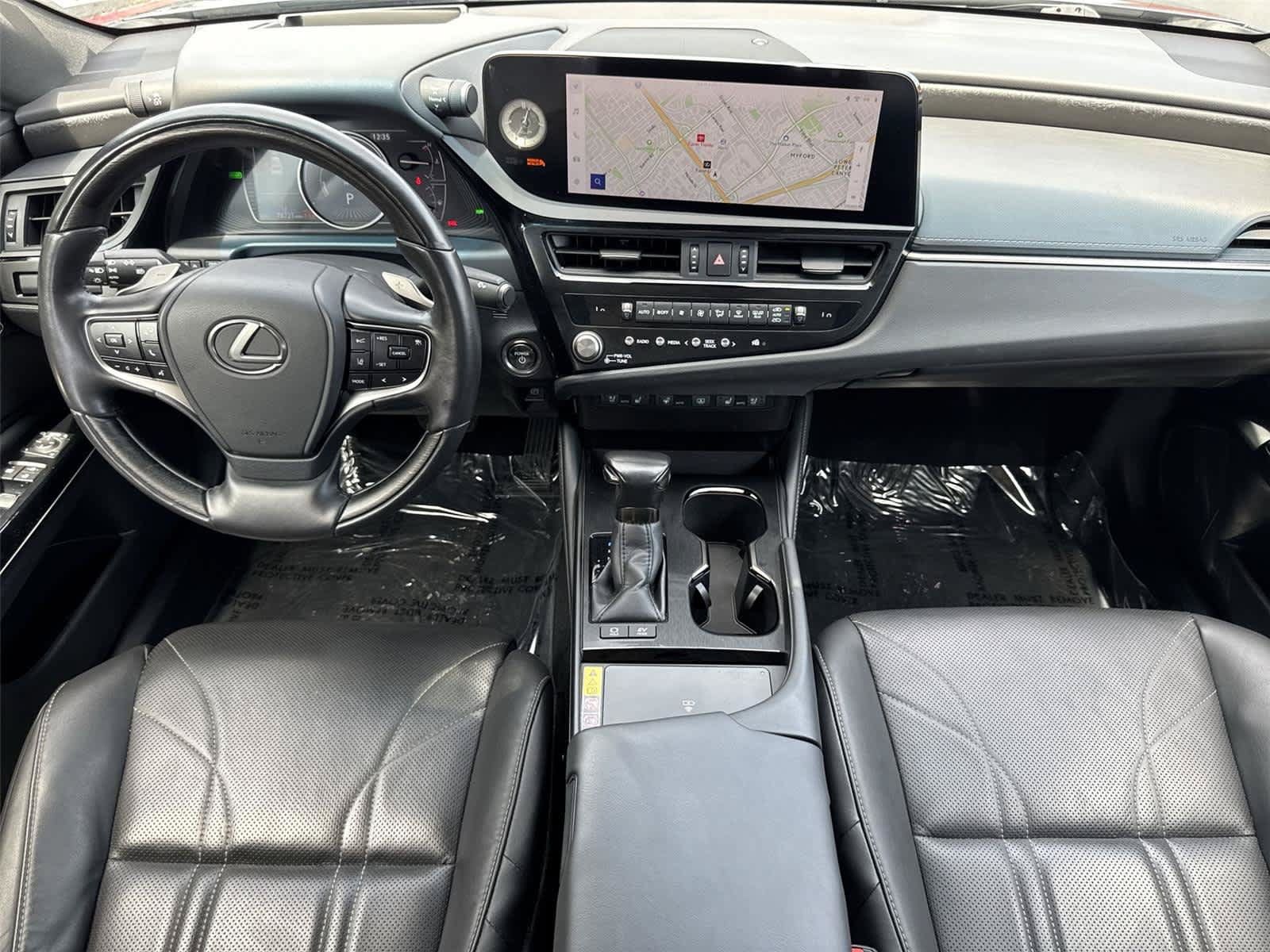 Used 2025 Lexus ES 300h w/ Accessory Package (Z1) FWD image 11