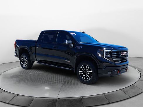 Certified 2025 GMC Sierra 1500 AT4 w/ AT4 Premium Package AWD/4WD image 1