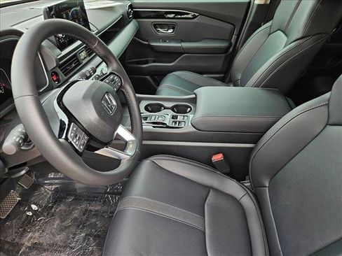 New 2025 Honda Pilot EX-L image 14