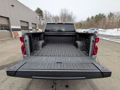 Used 2024 Chevrolet Silverado 1500 Custom image 25